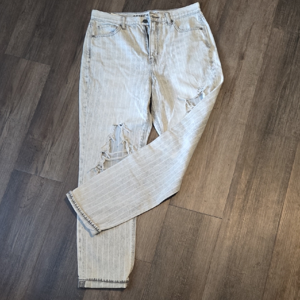 American Eagle Outfitters Distressed Jeans